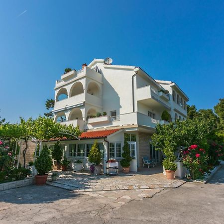 Apartments Vila Antula Banjol Exteriér fotografie