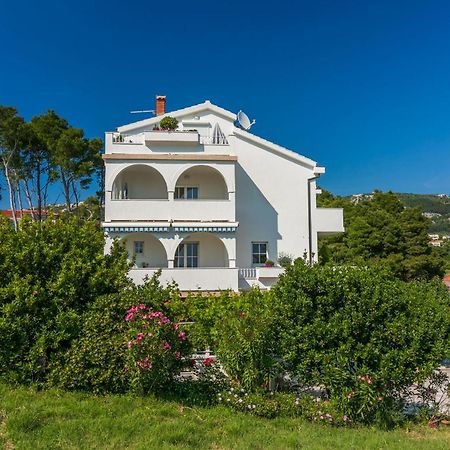 Apartments Vila Antula Banjol Exteriér fotografie